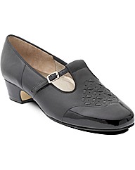 Equity Helen Shoe