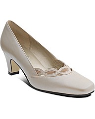 Equity Vanessa Shoe