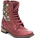 Feud Collage  Boot