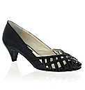 Marta Jonsson leather court
