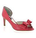 Marta Jonsson leather court