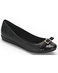 Rockport Shehera Enamel Cap Toe