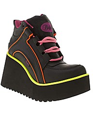 Buffalo Sporty Wedge