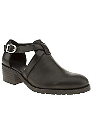 schuh Adore
