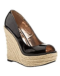 Schuh Baylee Platform Wedge Patent