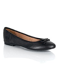Daniel Ballet Pump