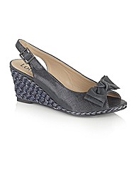 Lotus Vale Casual Sandals