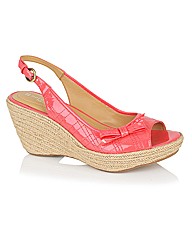 Naturalize Nieva Casual Sandals