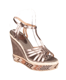 Daniel Distress Wedge