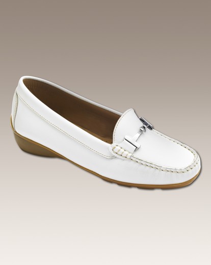 eee fit loafers