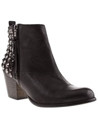schuh Bryony Studded Zip Ank