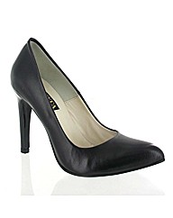Marta Jonsson black leather court
