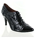 Marta Jonsson black patent court
