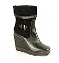 Daniel Obleque Boot