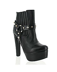Marta Jonsson black leather ankle boot